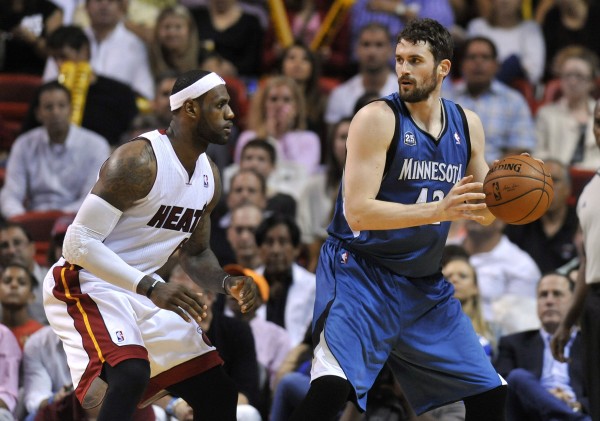 Kevin Love (R) and Lebron James (L)