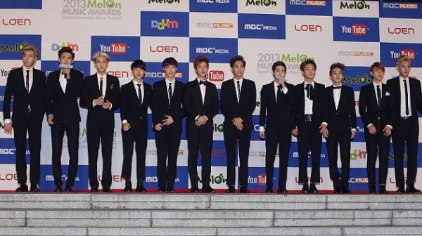 EXO at the 2013 MelOn Awards