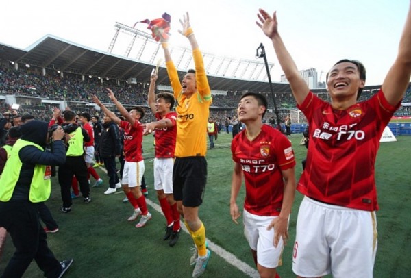 Guangzhou Evergrande clinches the 2015 CSL title with a 2-0 win over Beijing Guoan