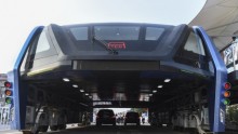 China's huge elevated straddling bus can transport up to 300 people or the equivalent of 40 conventional buses.