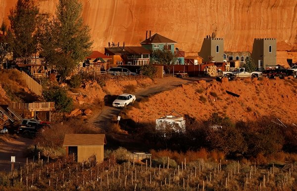 Polygamists' compound in Utah called "The Rock"