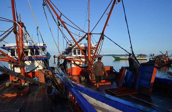 China Opens Scarborough Shoal to Filipino Fishermen