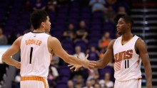 Phoenix Suns point guard Brandon Knight (R) and shooting guard Devin Booker