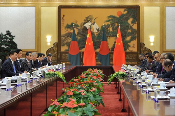 Bangladesh President Abdul Hamid (3rd-R) meets with Chinese President Xi Jinping (L) at the Great Hall of the People November 8, 2014 in Beijing, China.
