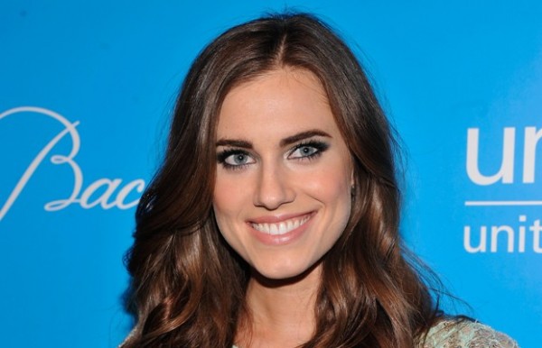 “Peter Pan Live”: Allison Williams Shares First Photo As Boy Who Never Grows Up for Upcoming Musical
